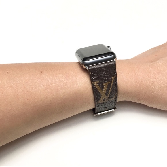 Wearing mine On my wrist - Picture 1 of 6